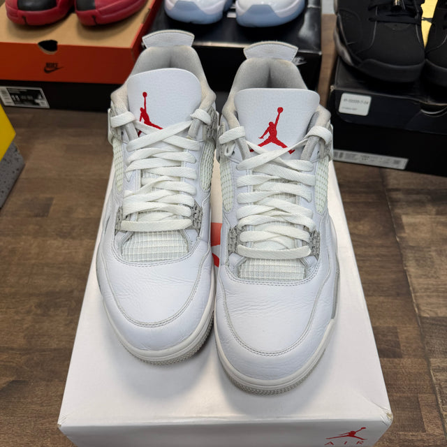 White Oreo Jordan 4 (USED)