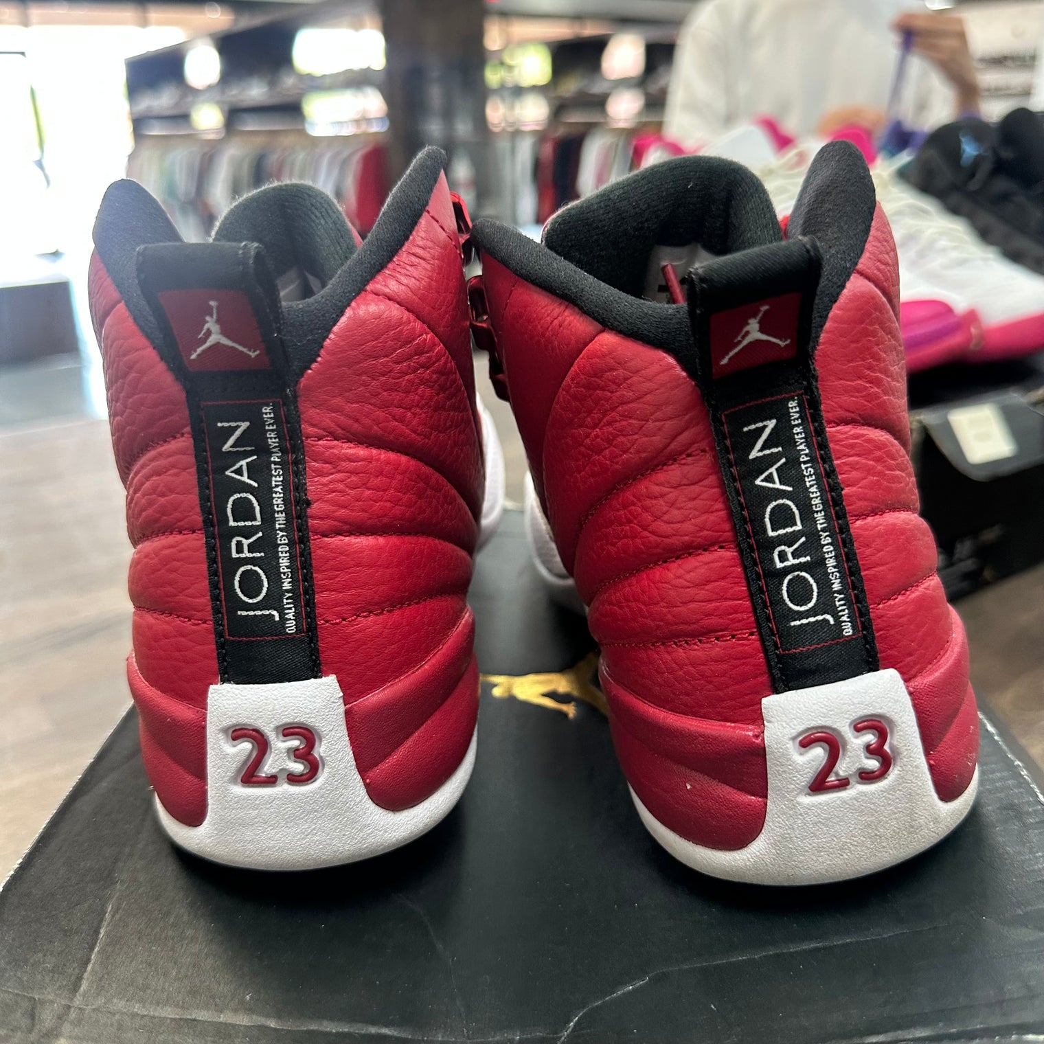 Gym Red Jordan 12 (GS) (USED)