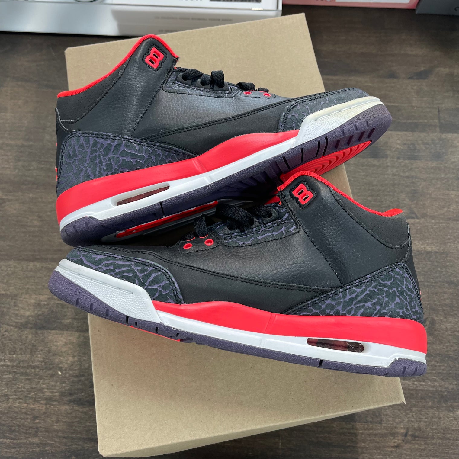 Crimson Jordan 3 (GS) (USED, No Box)