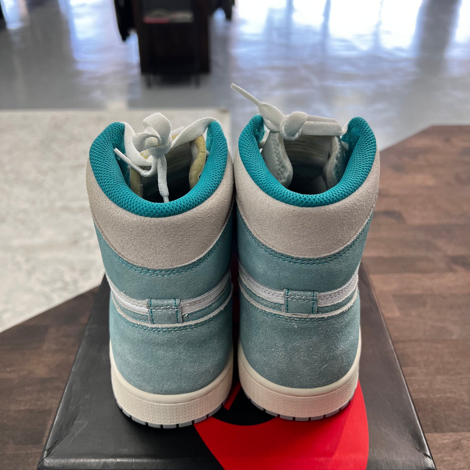 Turbo Green Jordan 1 High (USED)