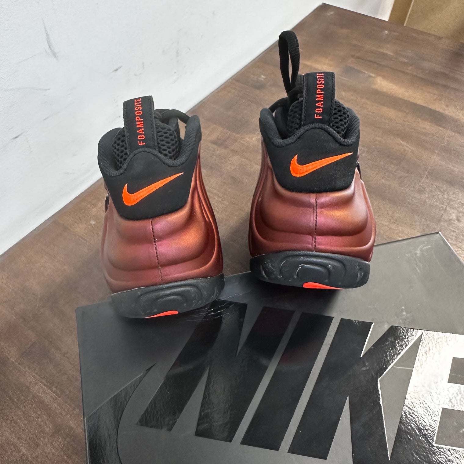 Color Shift Foamposite Pro (USED)