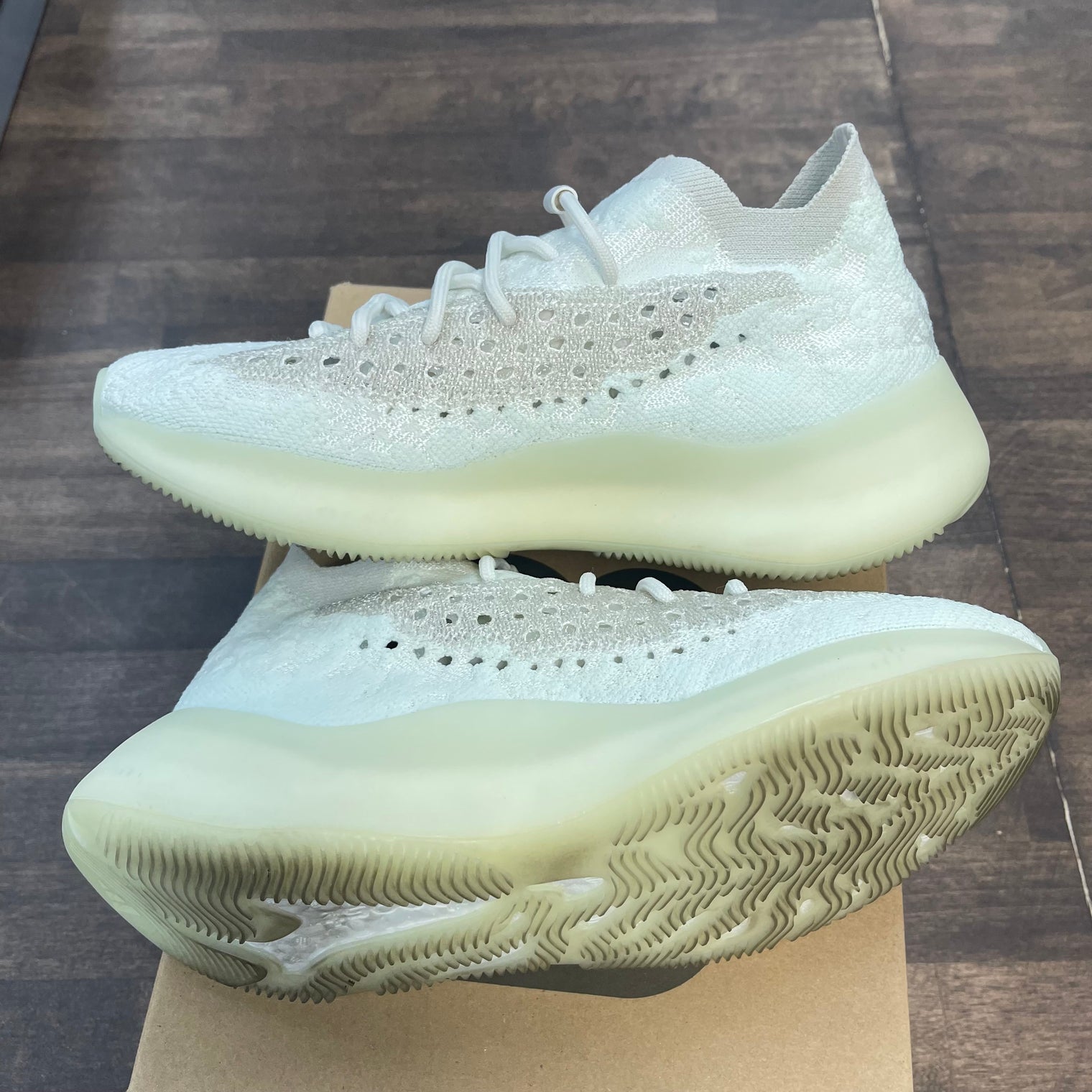 Calcite Glow Yeezy 380 (USED)