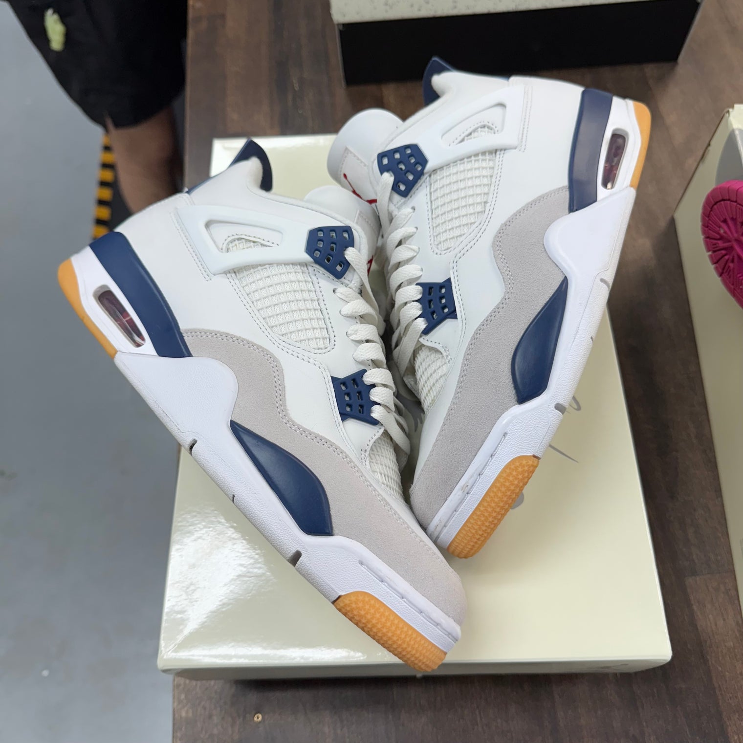 Navy Jordan 4 SB (USED)