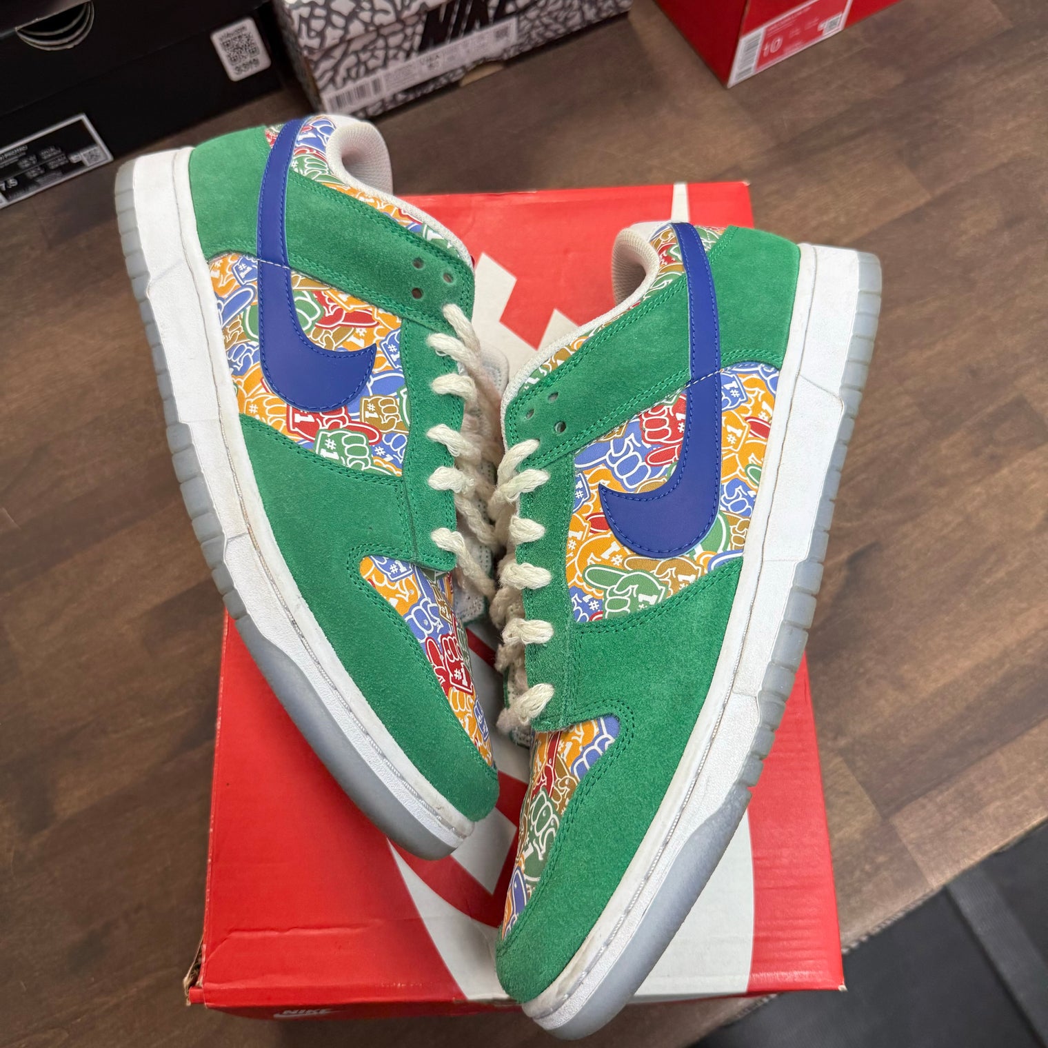 Foam Finger Nike Dunk Low (USED)