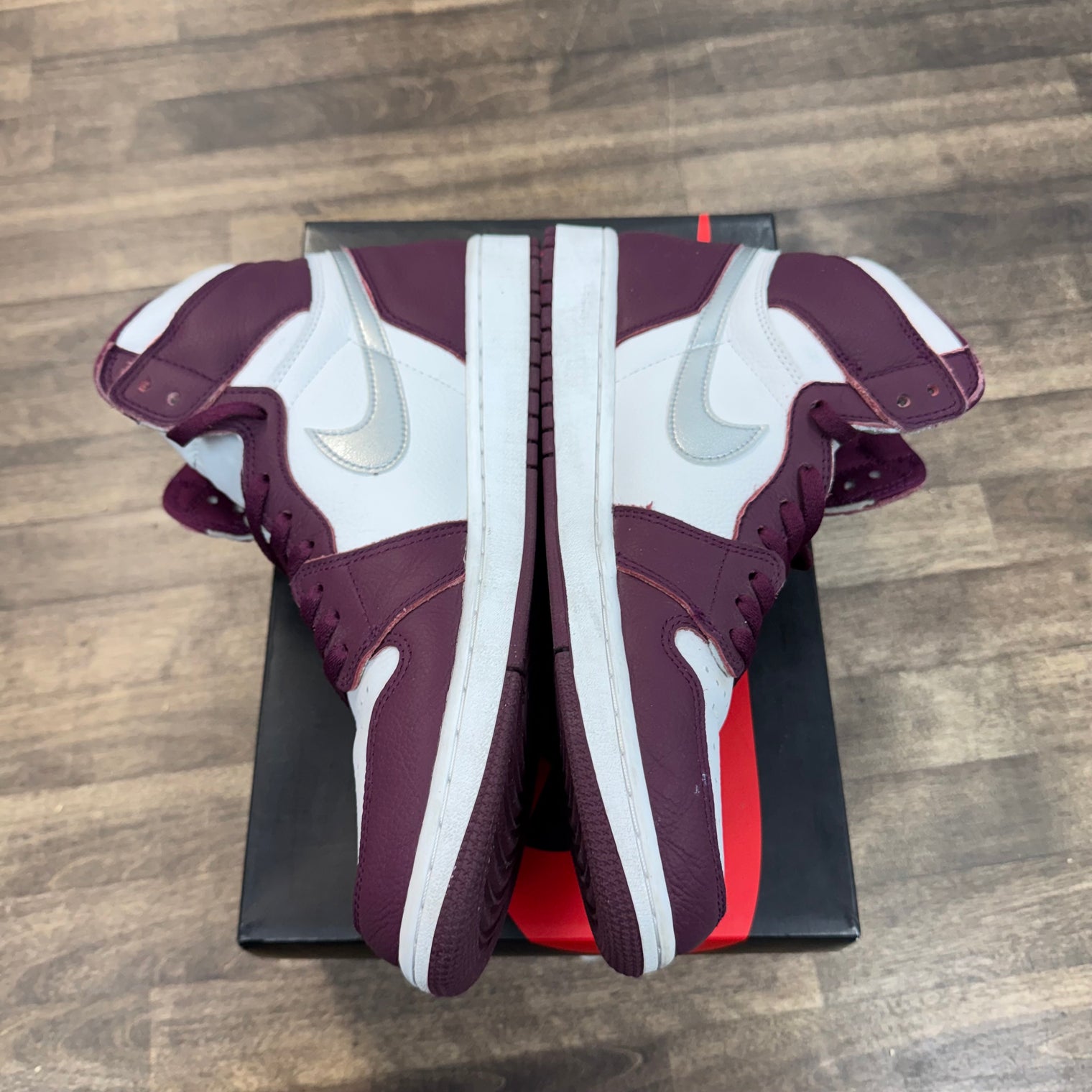 Bordeaux Jordan 1 High (USED)