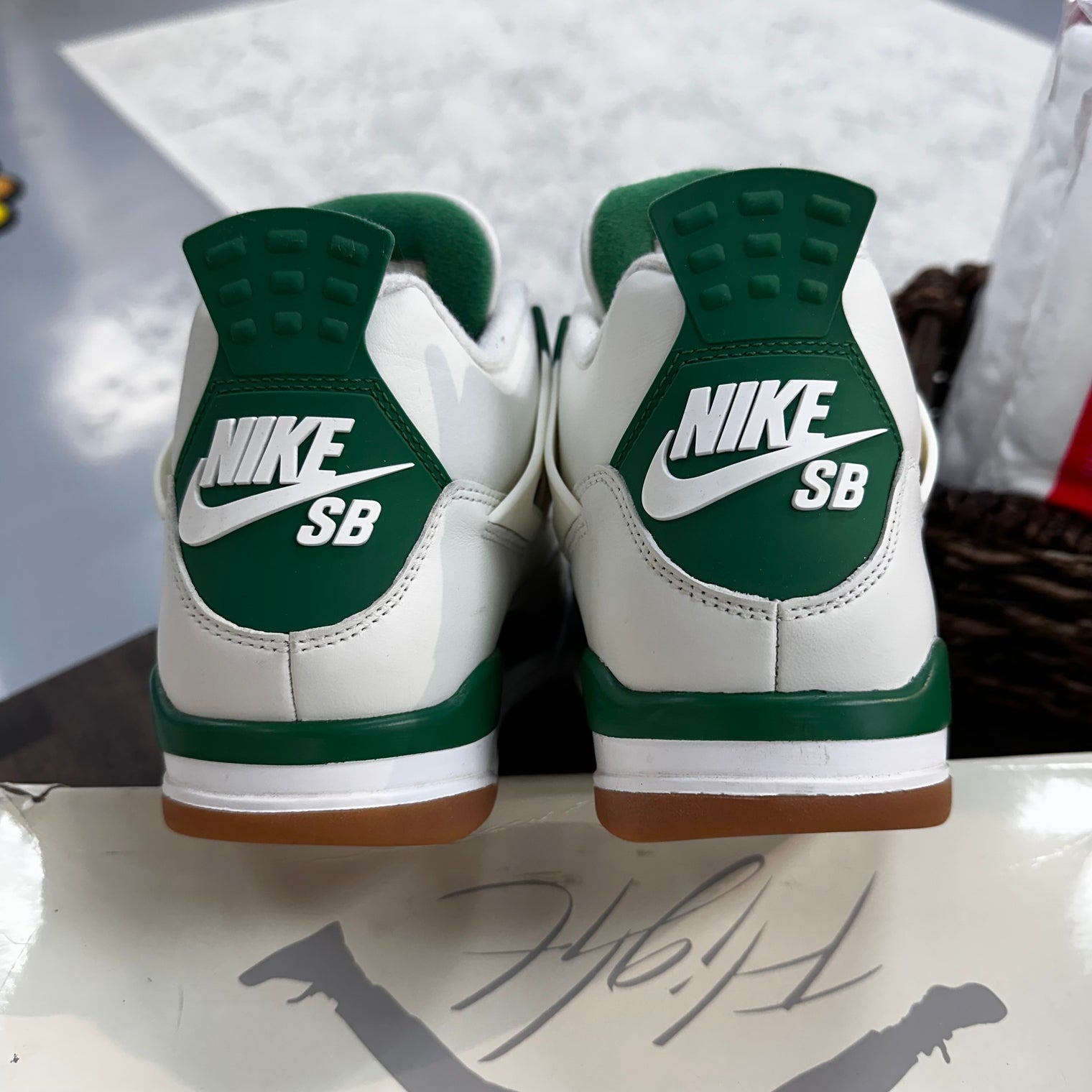 Pine Green Jordan 4 SB (USED)