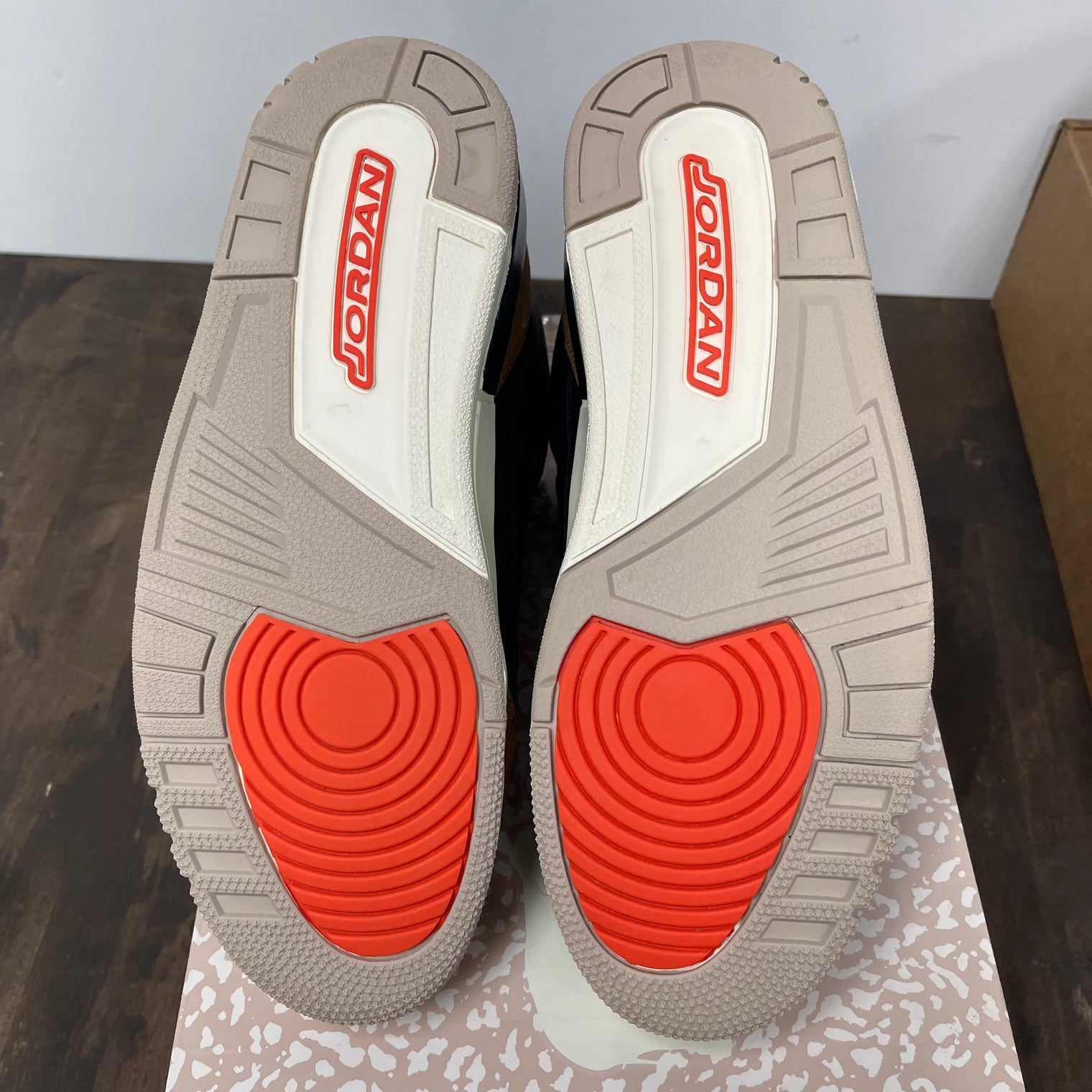Desert Elephant Jordan 3 Retro (USED)