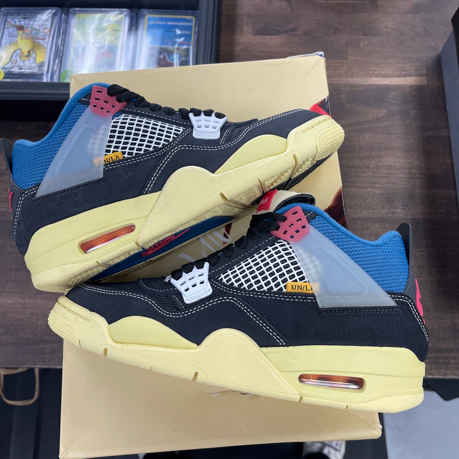 Jordan 4 Union Off Noir (USED)