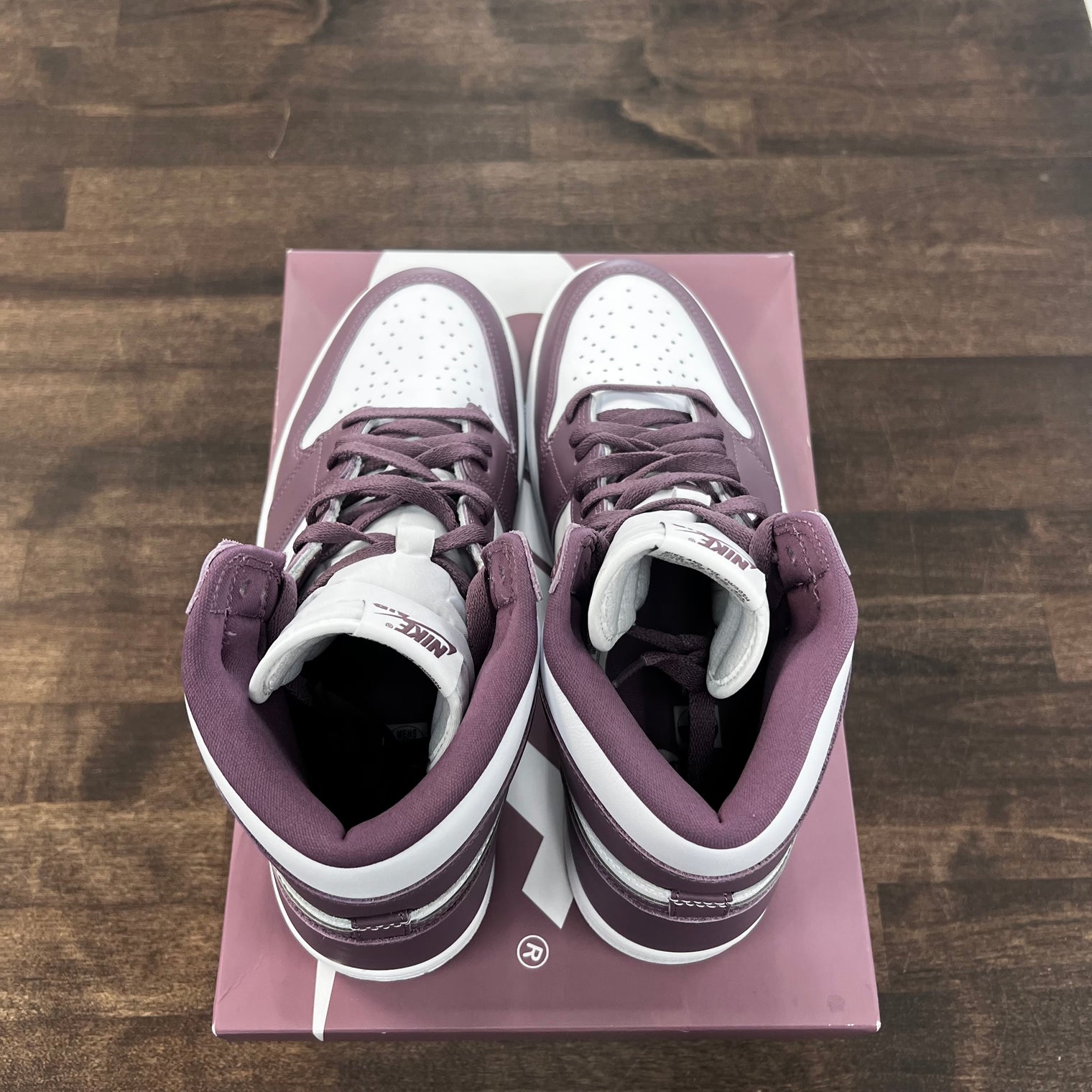 Mauve Jordan 1 High (USED)