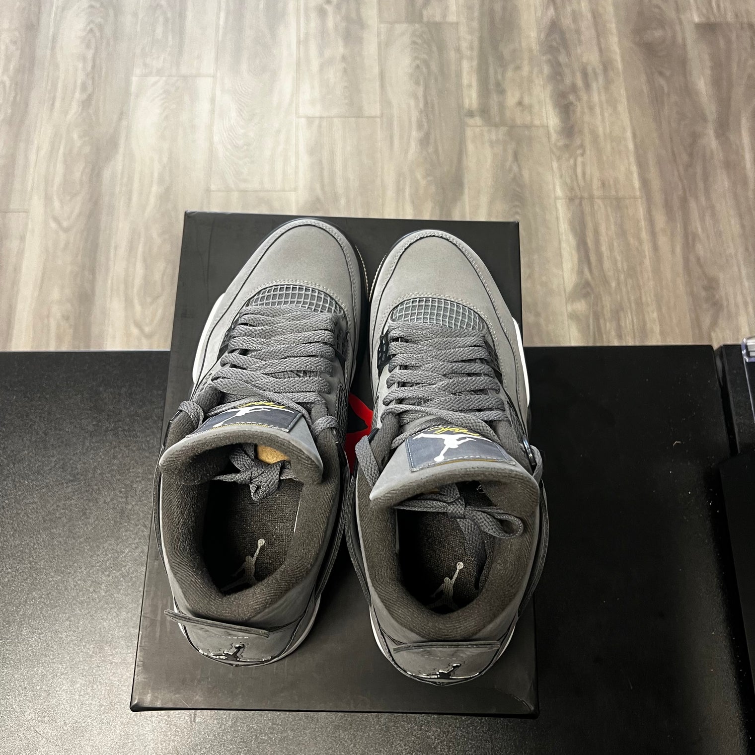 Jordan 4 Retro Cool Grey (USED)