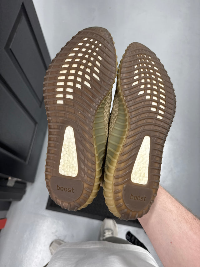 Sand Taupe Yeezy 350 (USED)