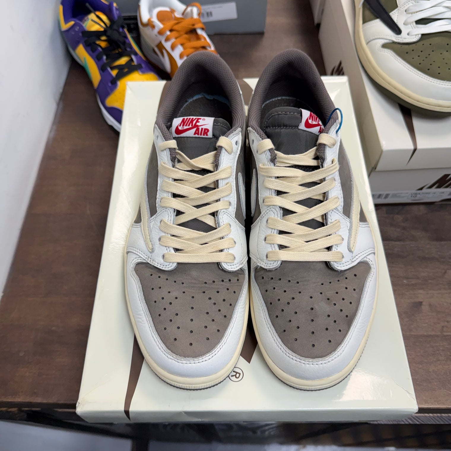 Travis Scott Reverse Mocha Jordan 1 Retro Low OG SP (USED)
