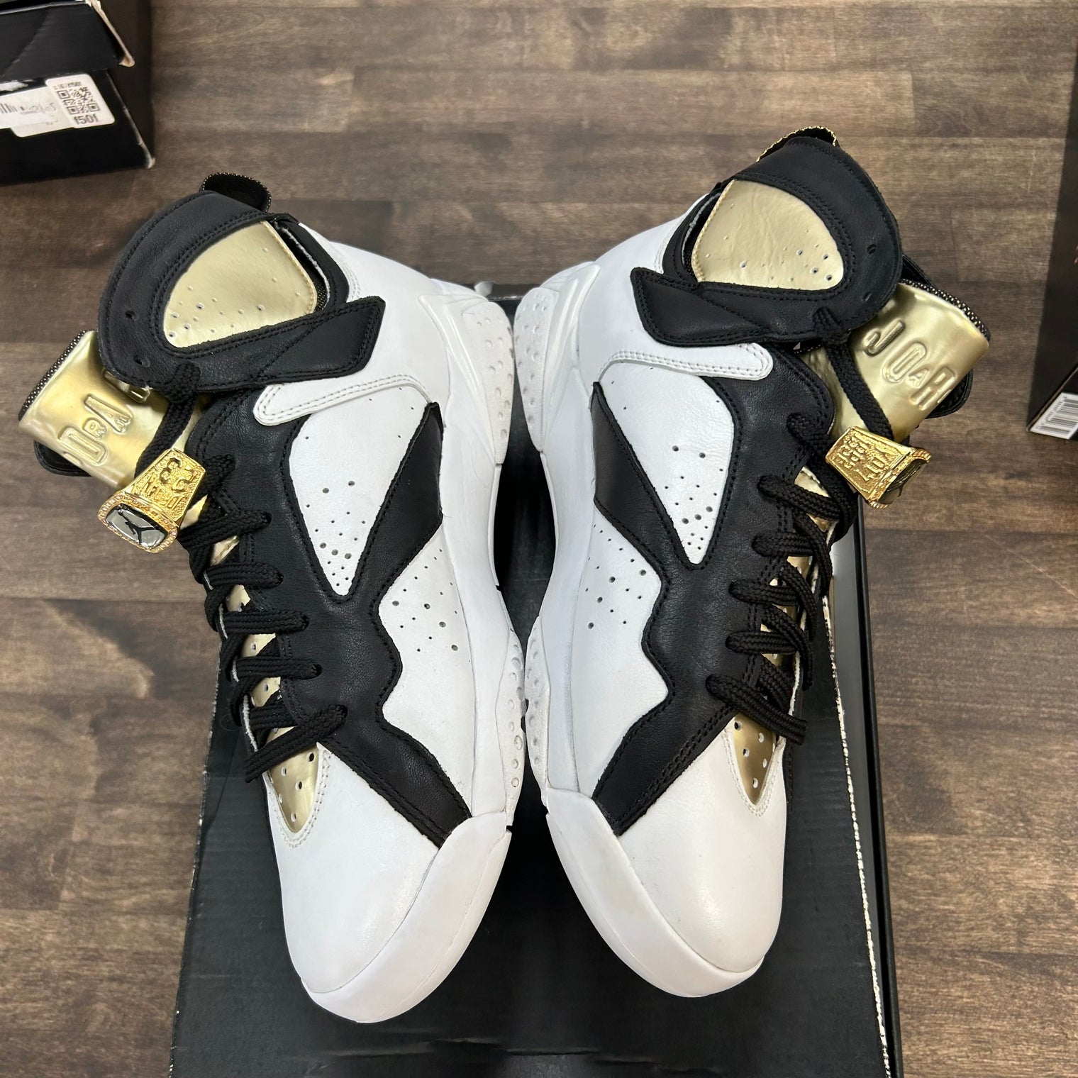 Championship Pack Champagne Jordan 7 Retro (USED,Damaged Box)