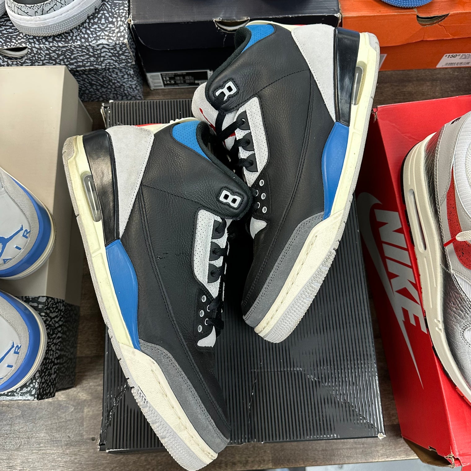 Rare Air Jordan 3 Retro (USED)