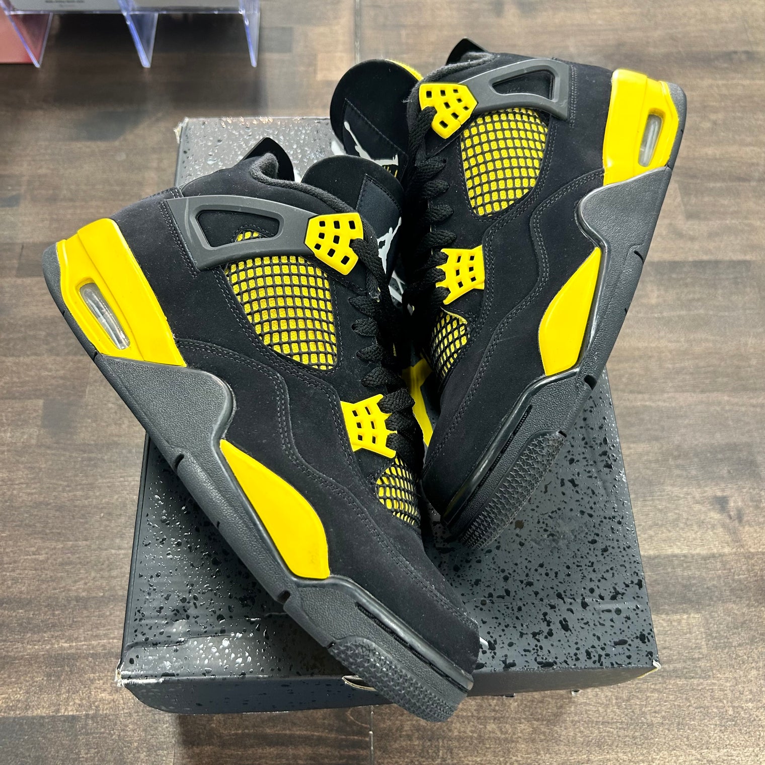 Yellow Thunder Jordan 4 (USED, Replacement Box)
