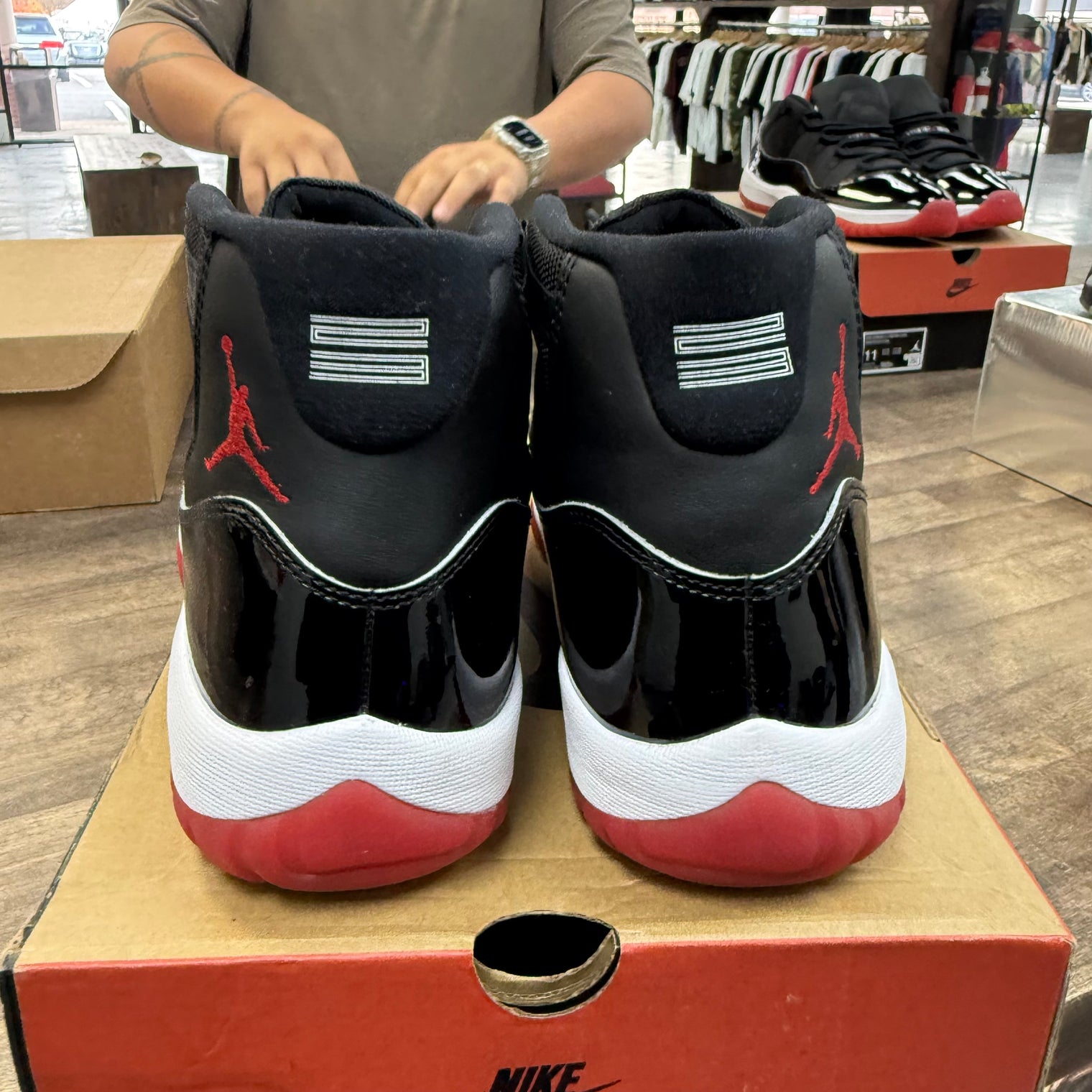 Bred Jordan 11 2019 (USED)