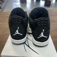 (GS) White Thunder Jordan 4 (USED)