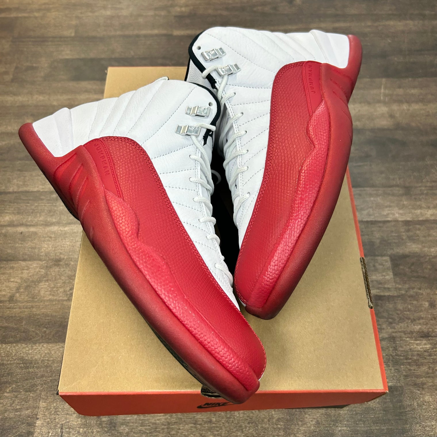 Cherry Jordan 12 (USED)