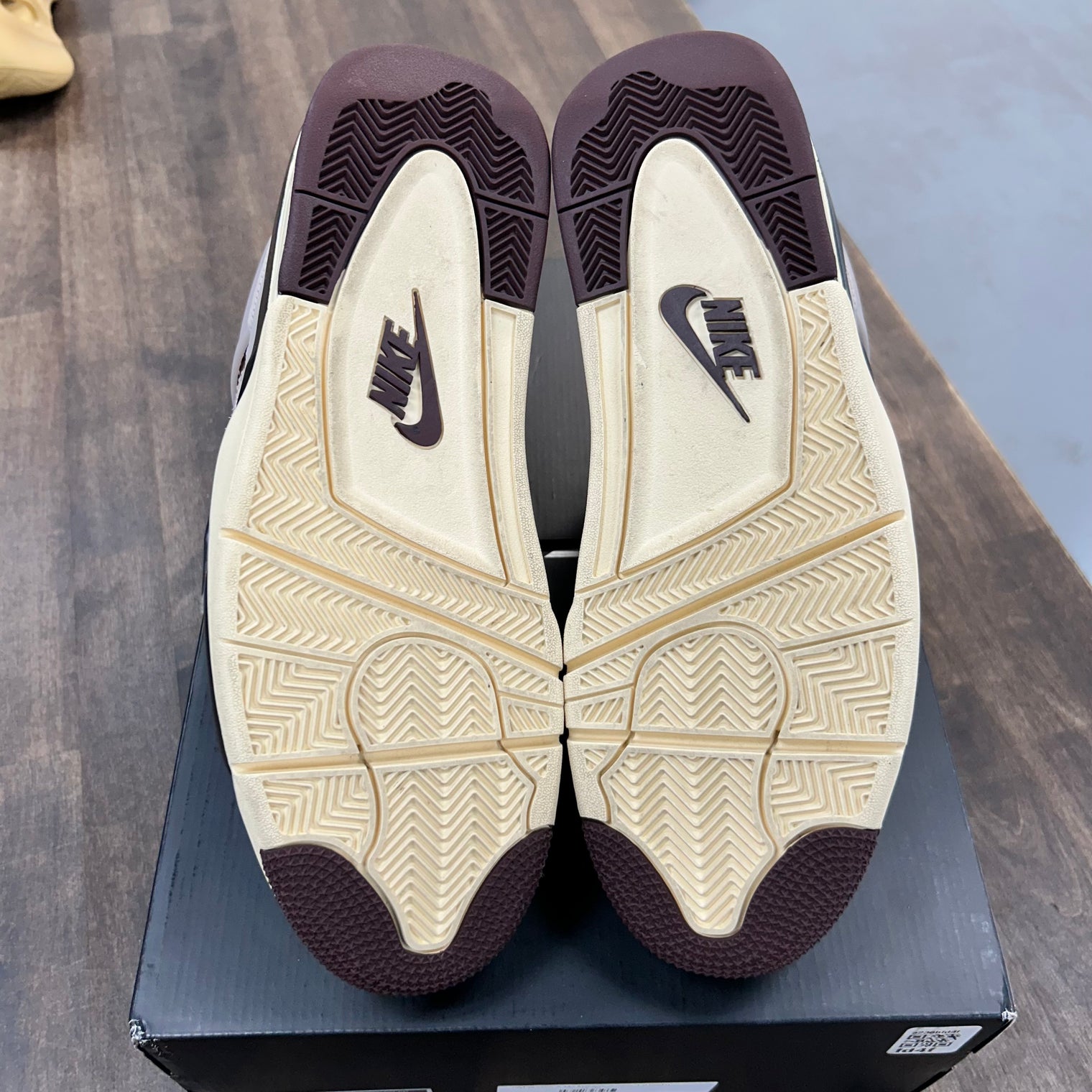 (W) WYWS A Ma Maniere Jordan 4 (USED)