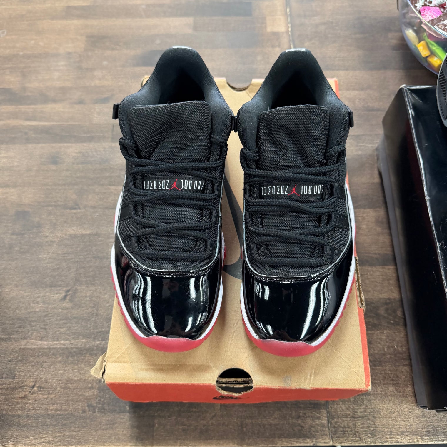 Bred Jordan 11 Low Retro (2025) (USED)