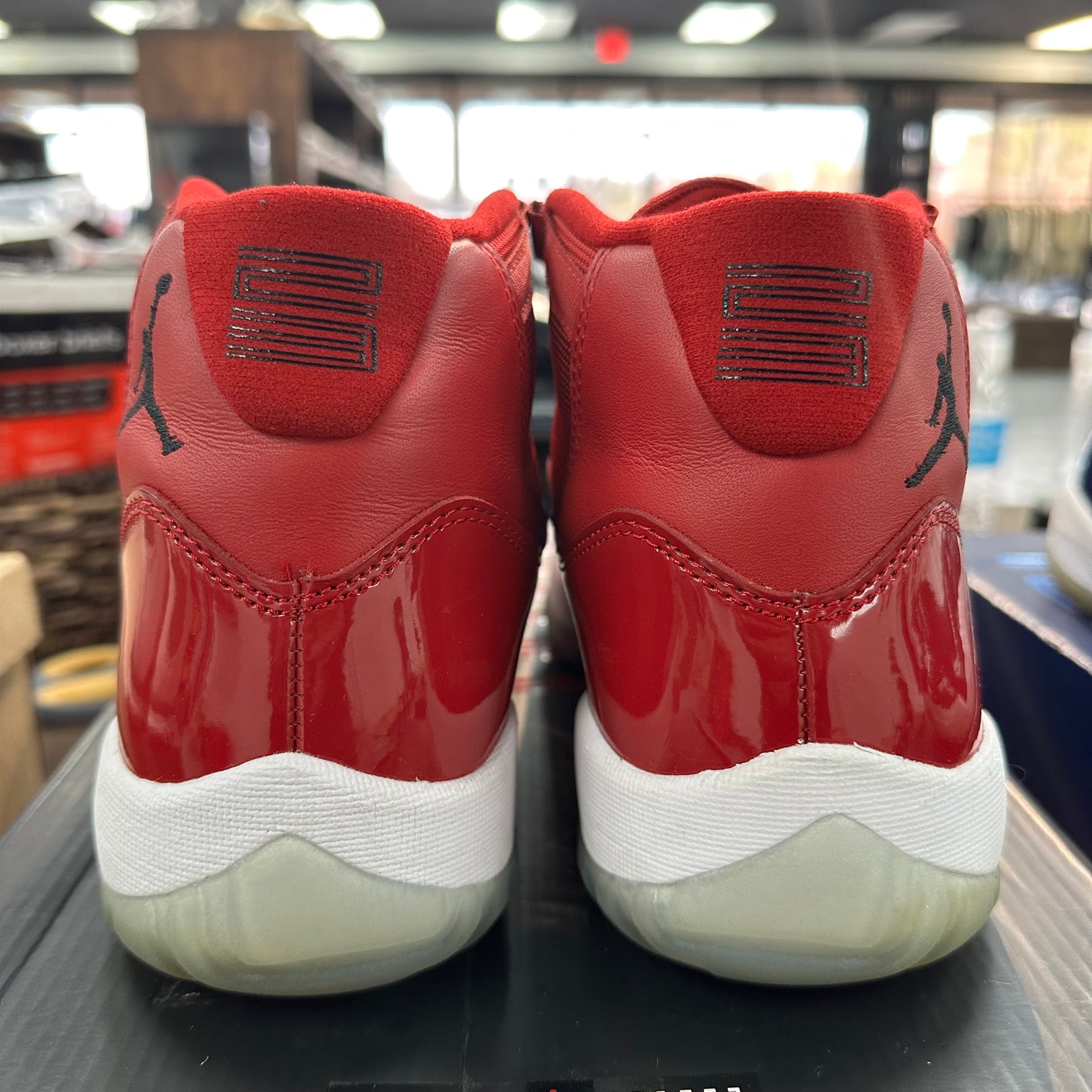 Win Like 96 Jordan 11 Retro (USED)
