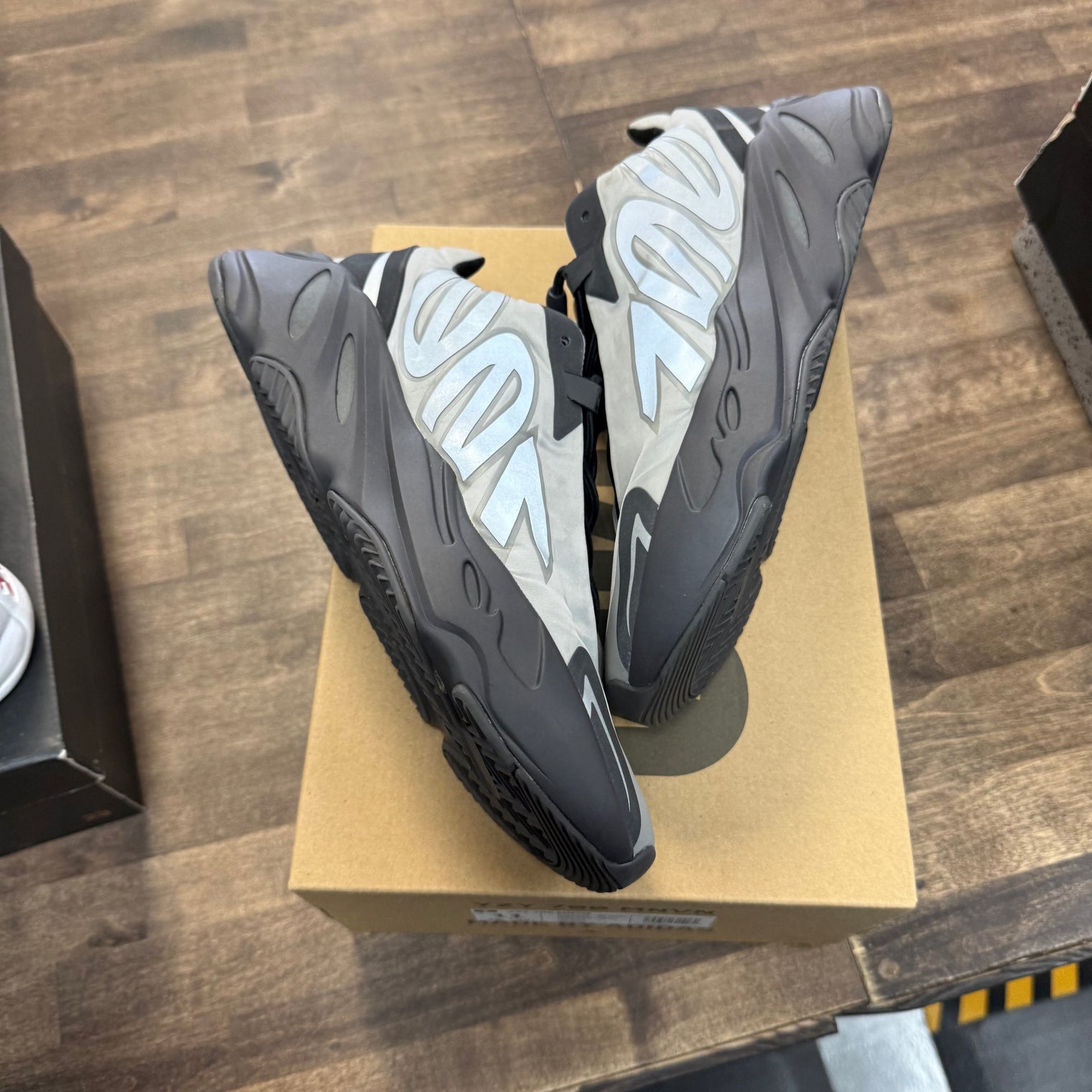 Metallic adidas Yeezy Boost 700 MNVN (USED)