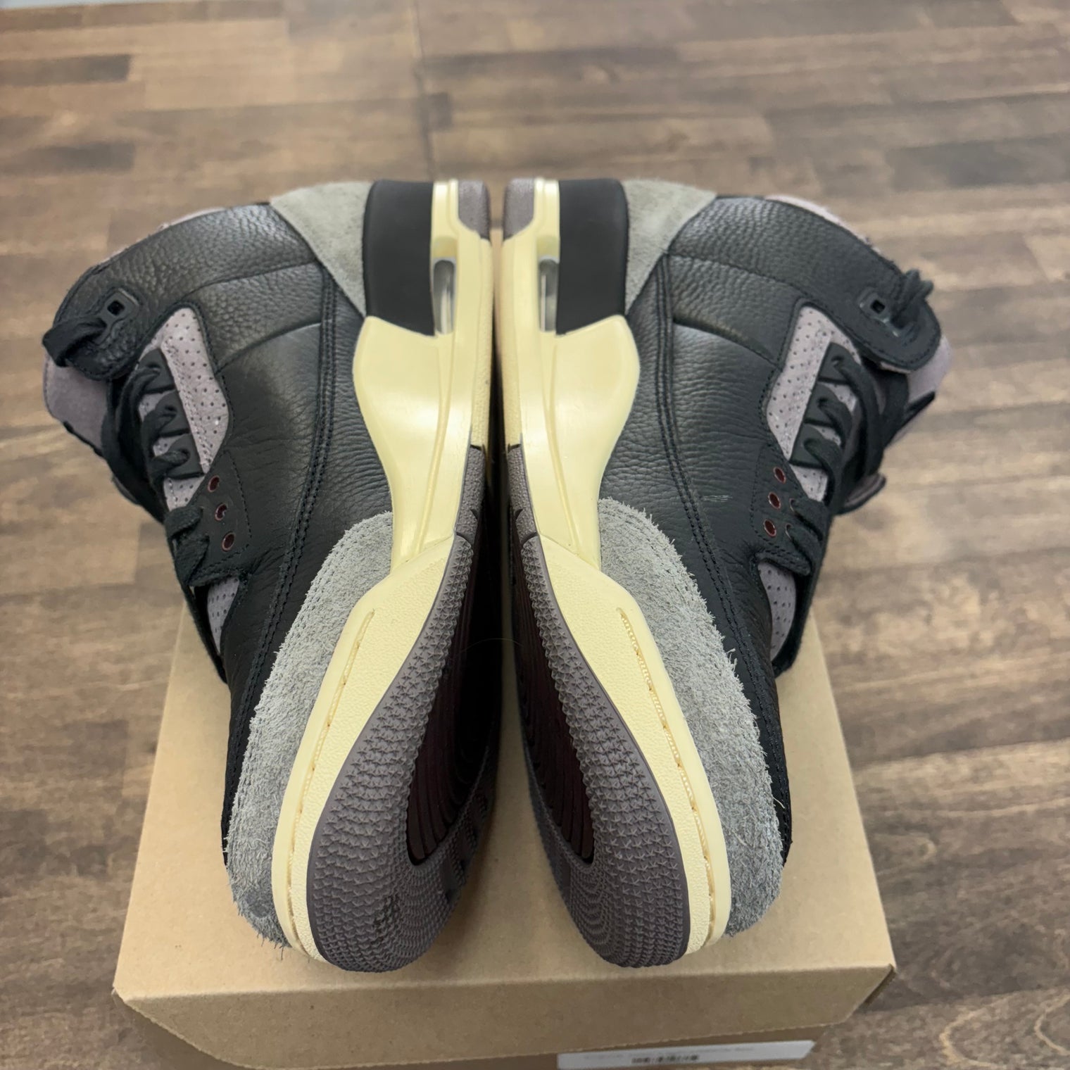 (W) WYWS A Ma Maniere Jordan 3 (USED,No Box)