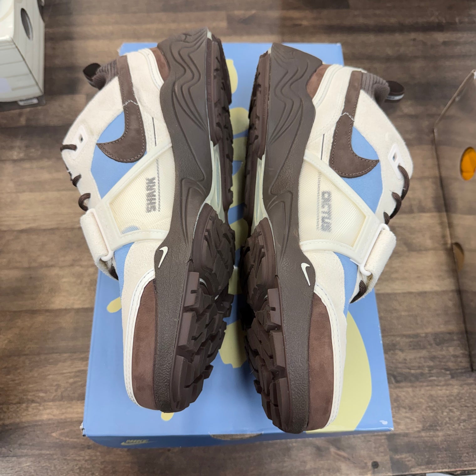 Travis Scott Leche Blue Zoom Field Jaxx (USED)