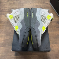 Neon 95 Jordan 4 Retro (USED)