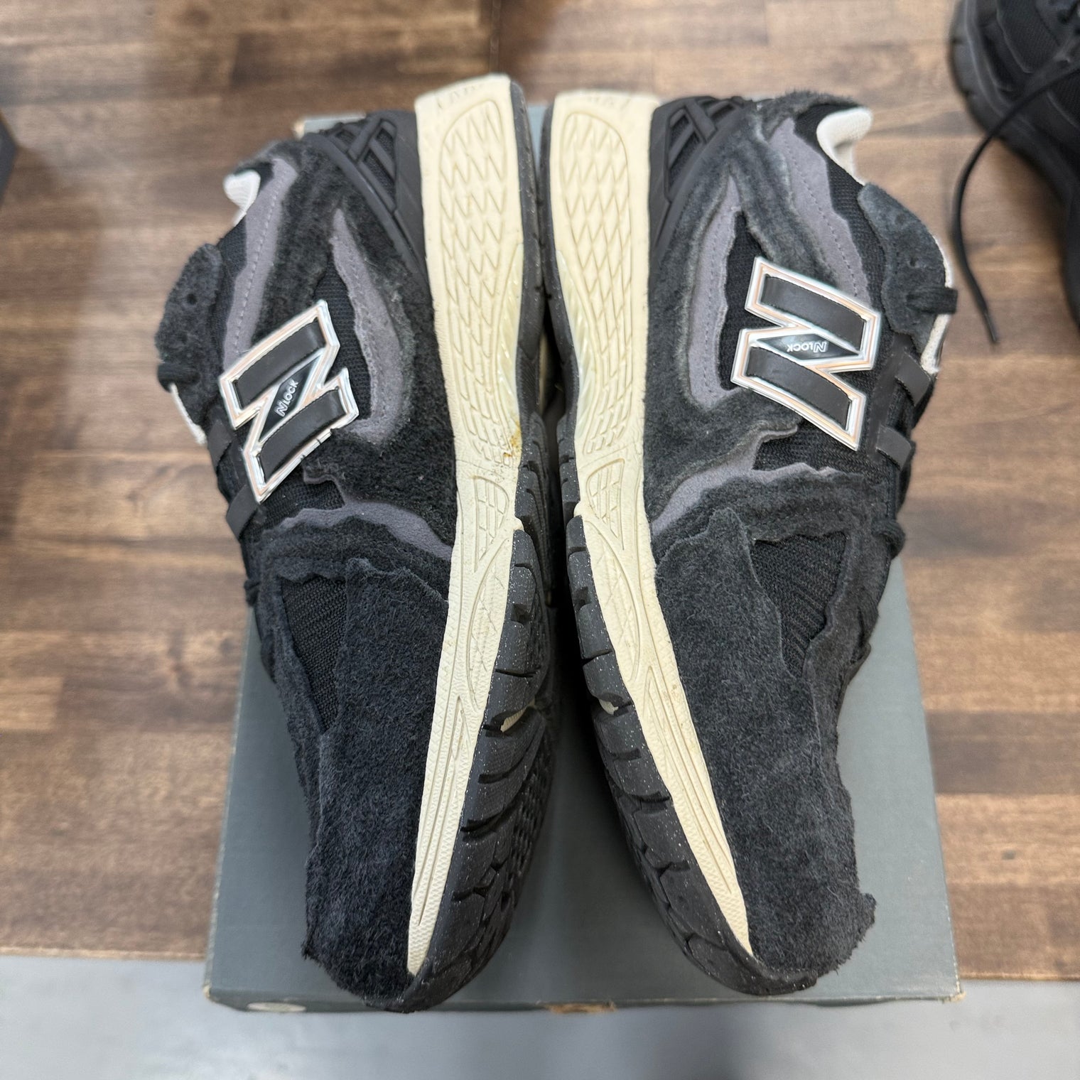 Protection Pack Black New Balance 1906D (USED)