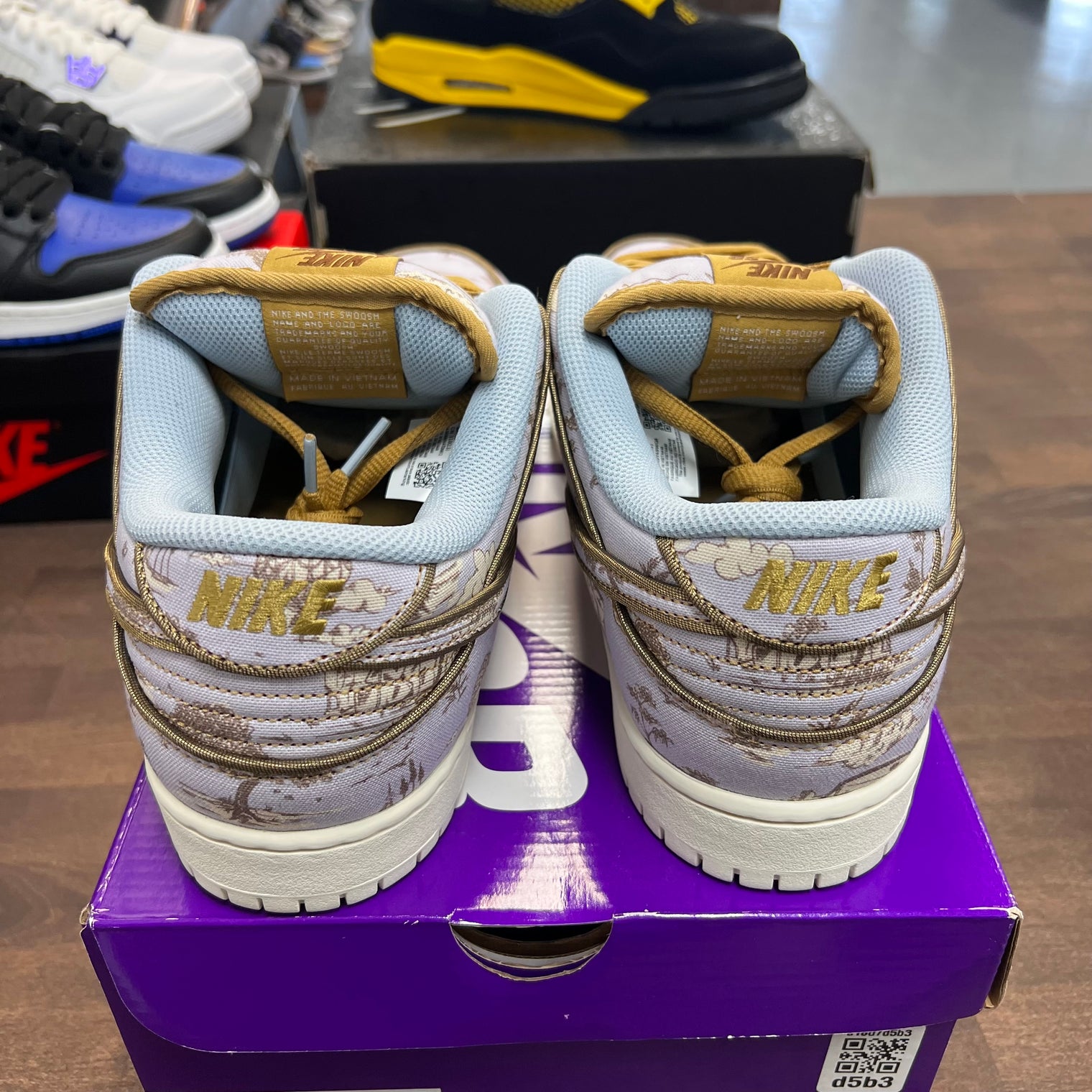 City of Style SB Dunk Low (USED)