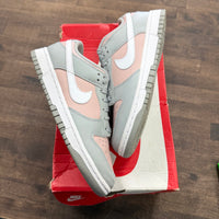 Pink Oxford Nike Dunk Low (W) (USED)