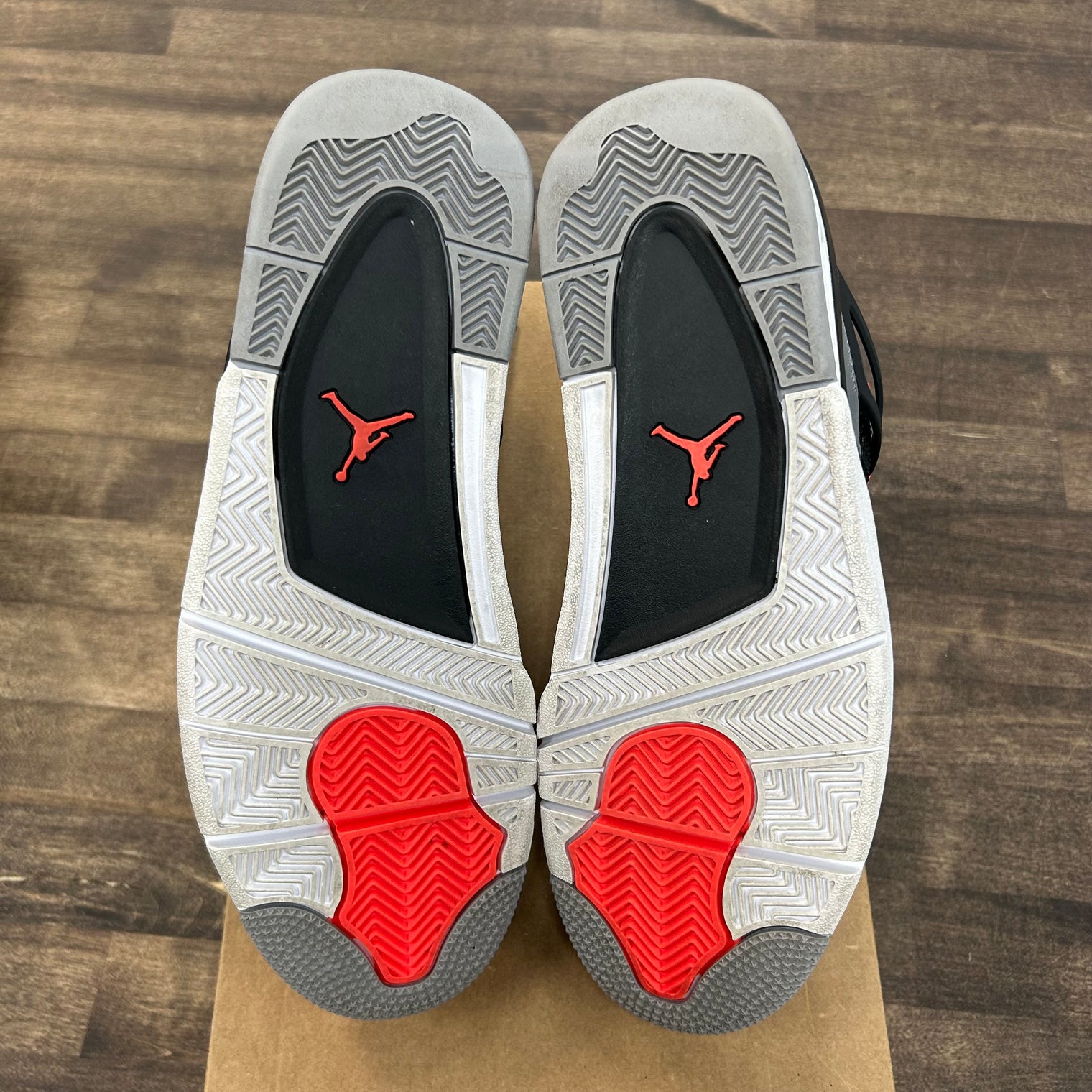 Infrared Jordan 4 Retro (USED, No Box)