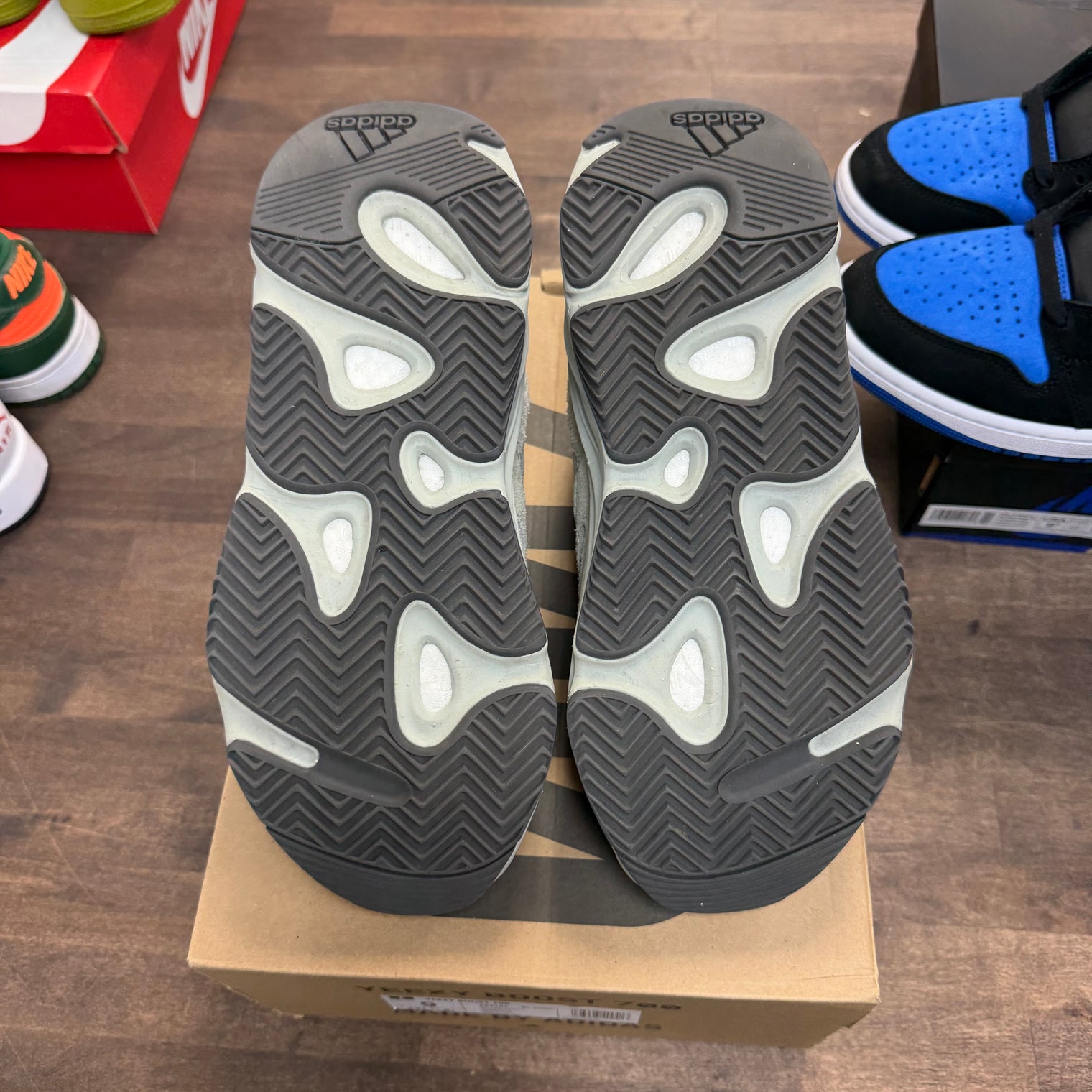 Salt Yeezy 700 (USED)