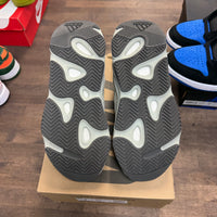 Salt Yeezy 700 (USED)