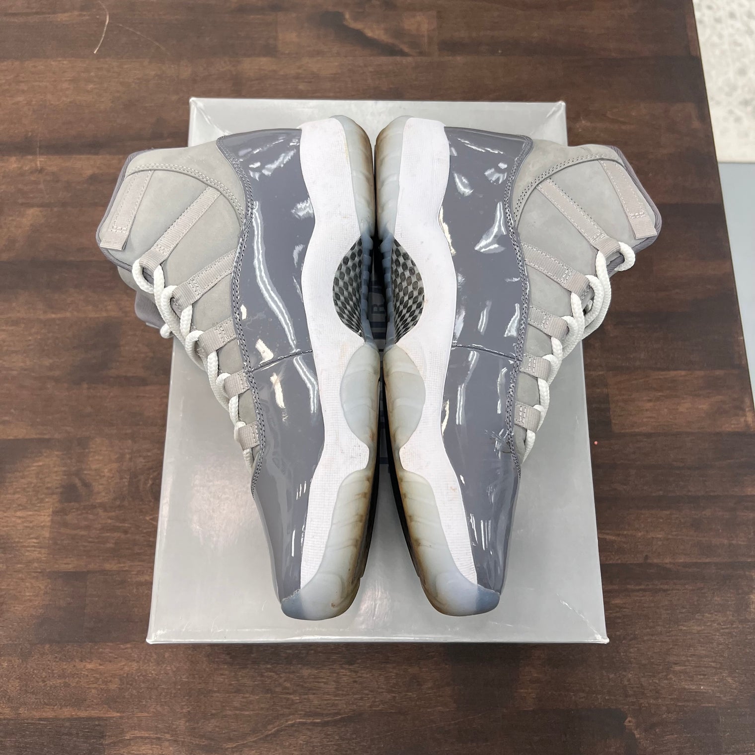 Jordan 11 Cool Grey (USED)