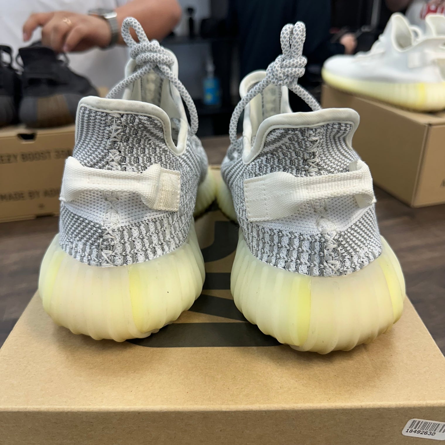 Static Yeezy 350 (USED)