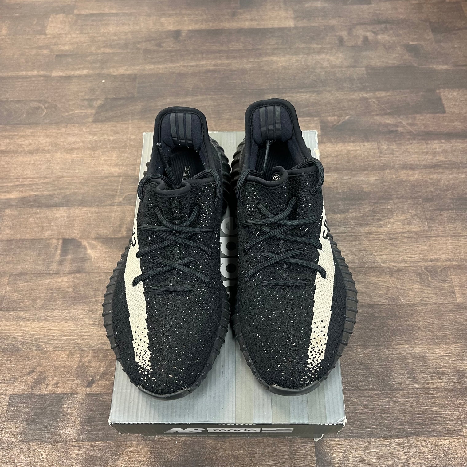 Oreo Yeezy 350 (USED,NO BOX)