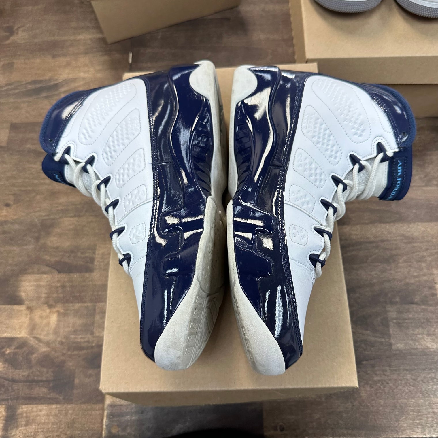 Pearl UNC Jordan 9 (USED,No Box)