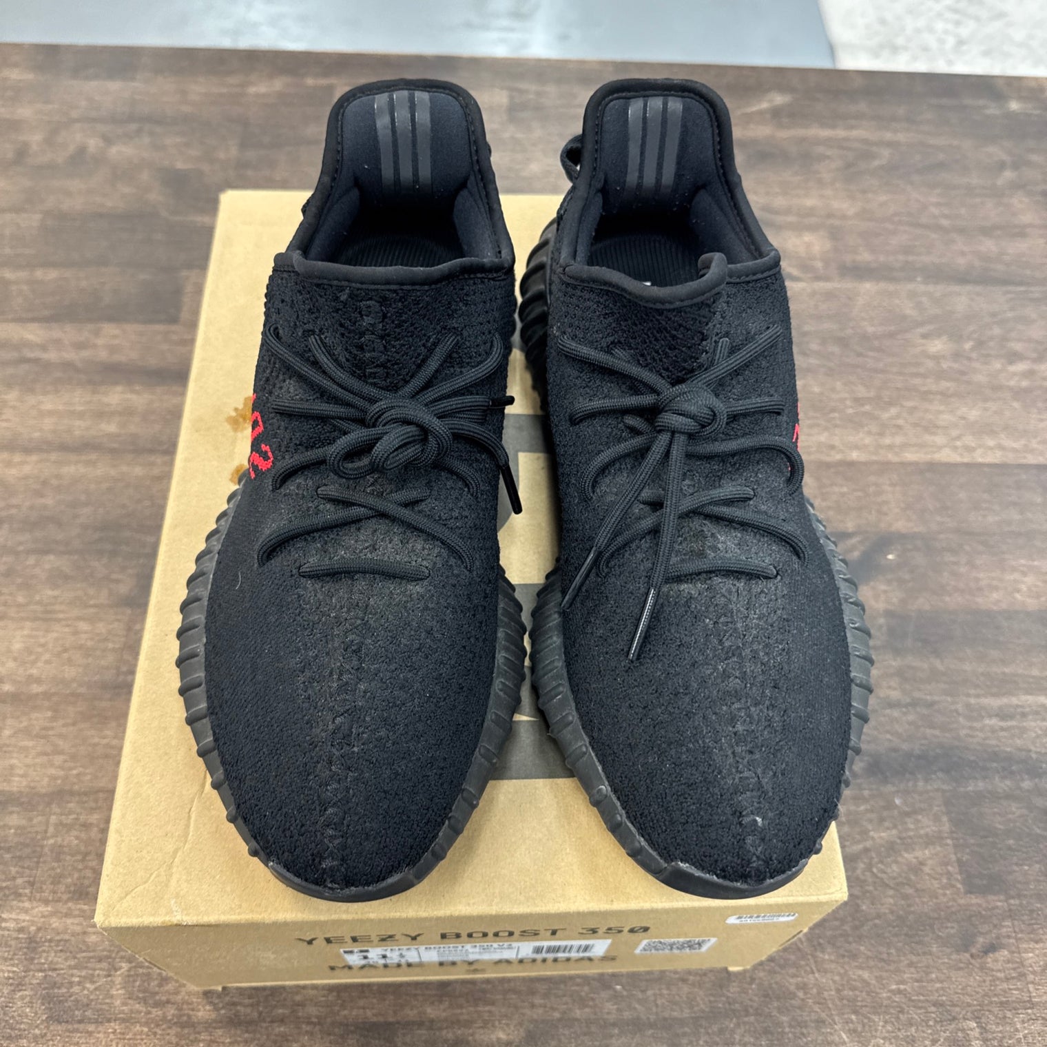 Bred Yeezy 350 (USED)