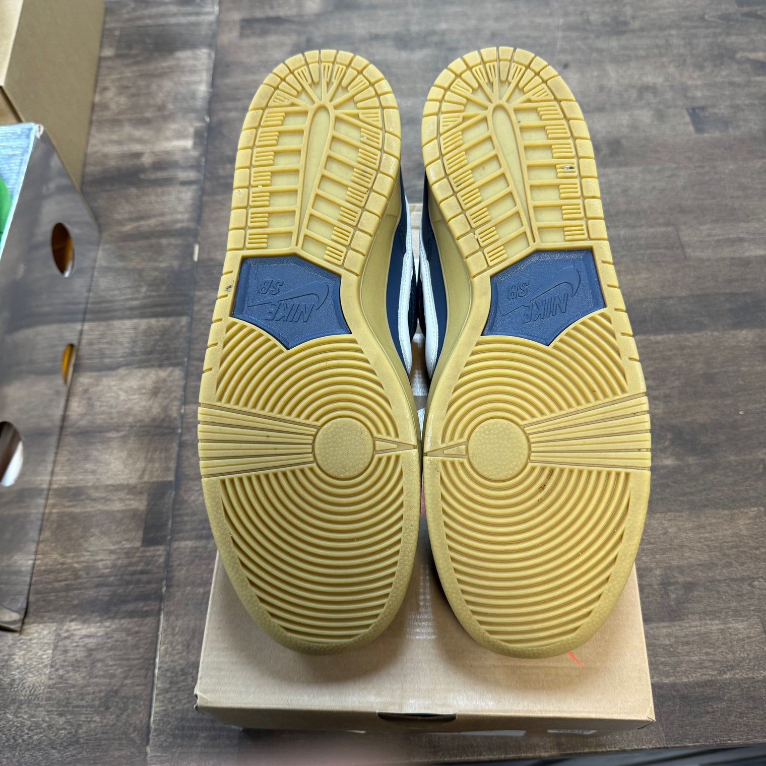 Navy SB Dunk Low (USED)