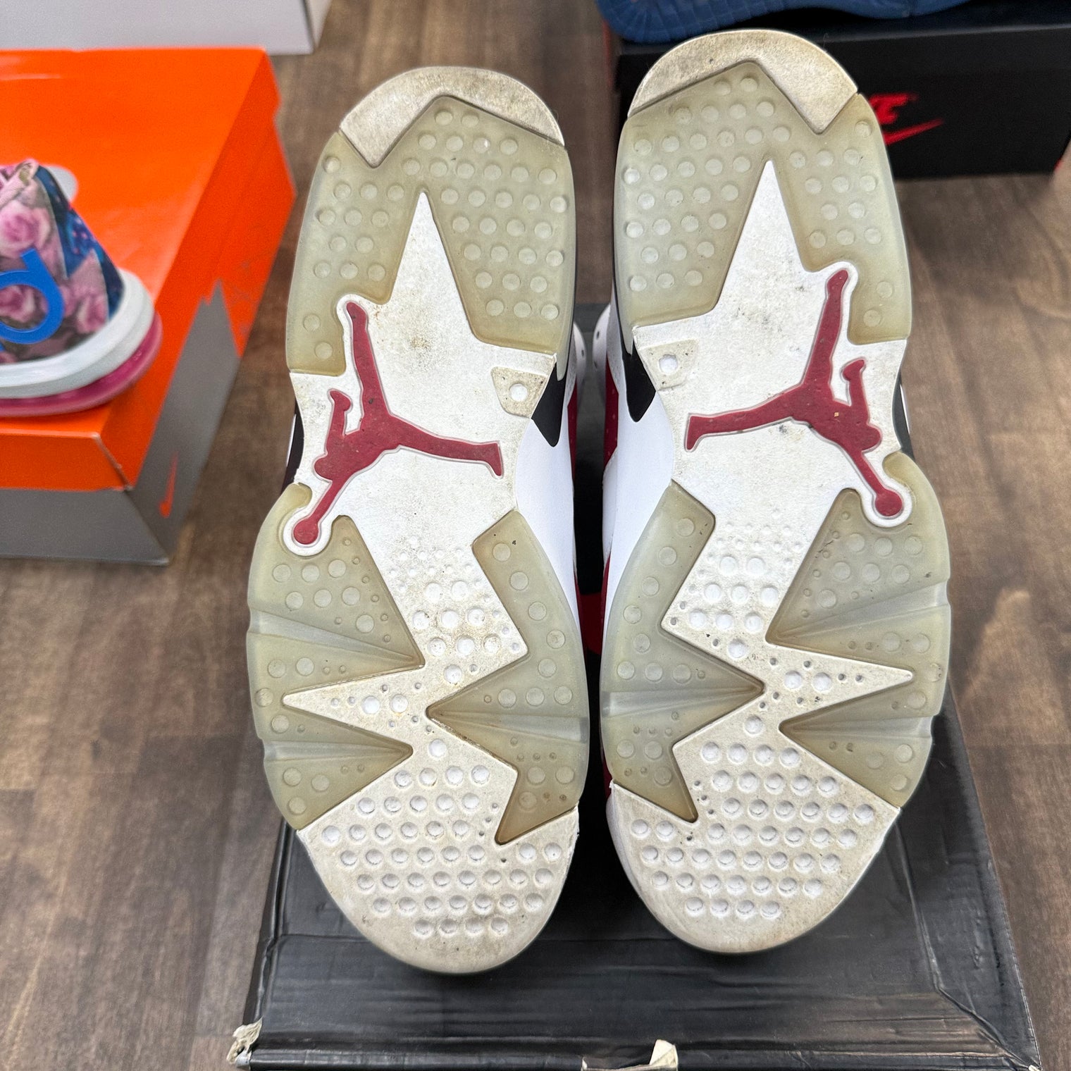 Carmine Jordan 6 Retro (2014) (USED)