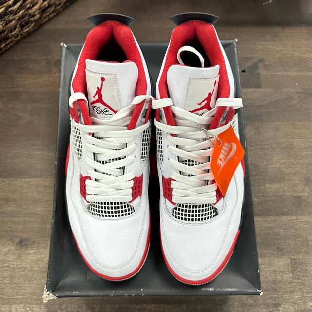 Fire Red Jordan 4 (2020) (USED)
