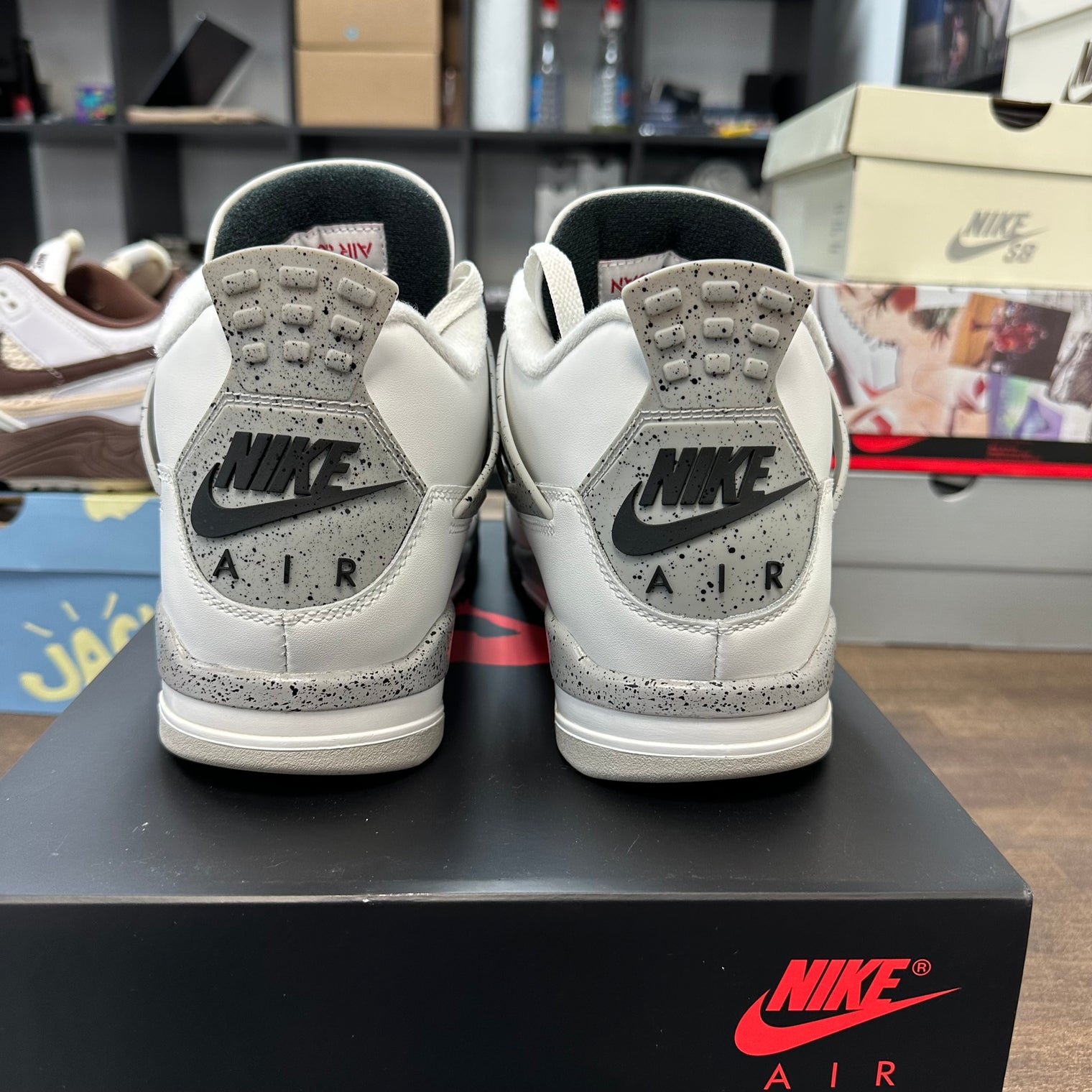 White Cement Jordan 4 (2025) (USED)