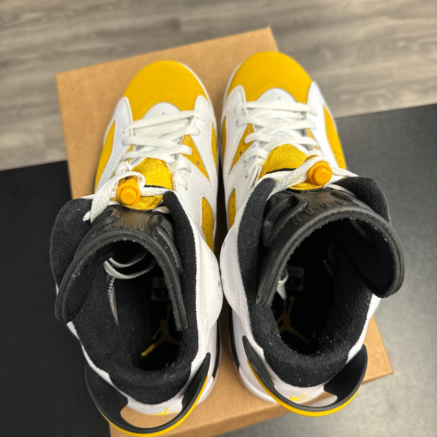 Yellow Ochre Jordan 6 (USED, No Box)