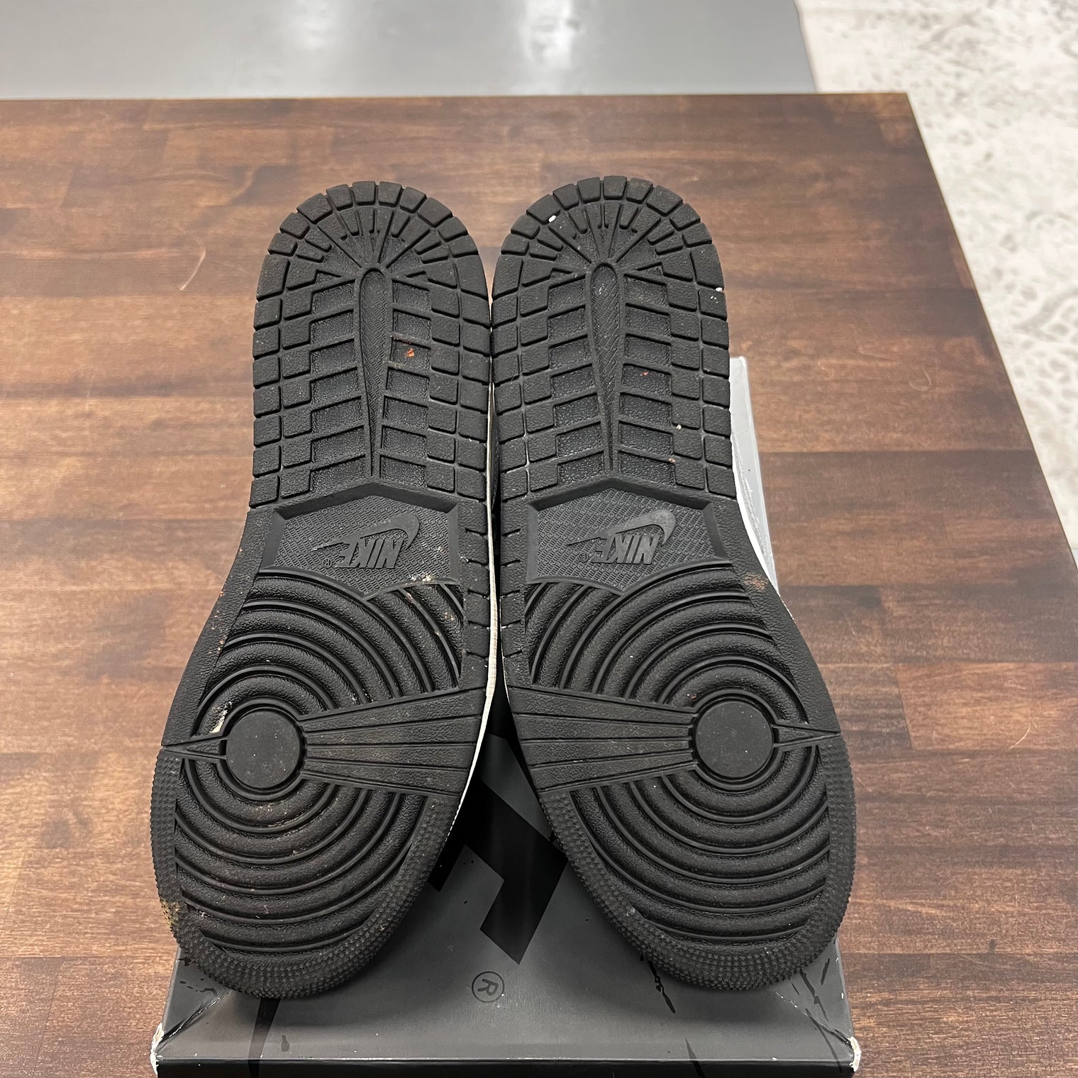 Washed Black Jordan 1 High (USED)