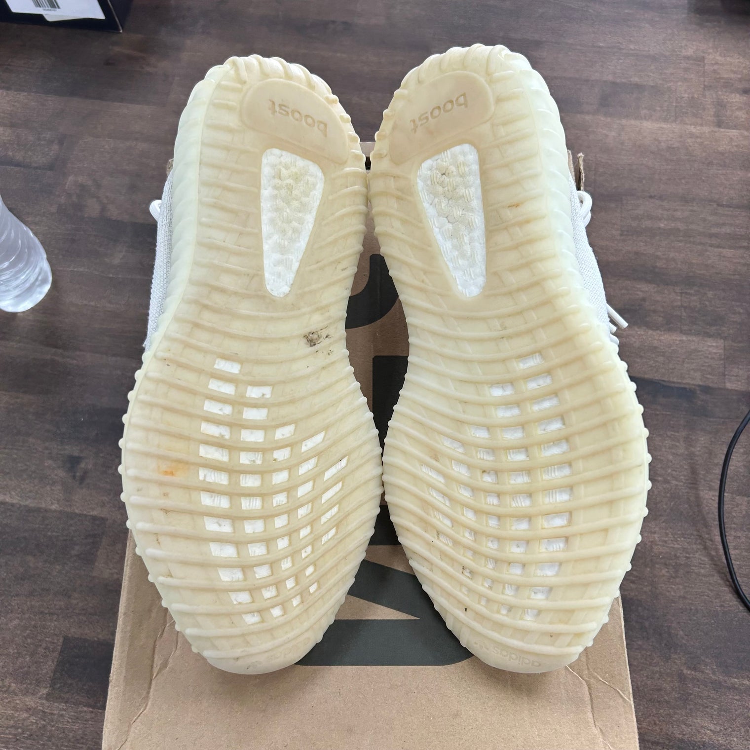 Bone Yeezy 350 (USED)