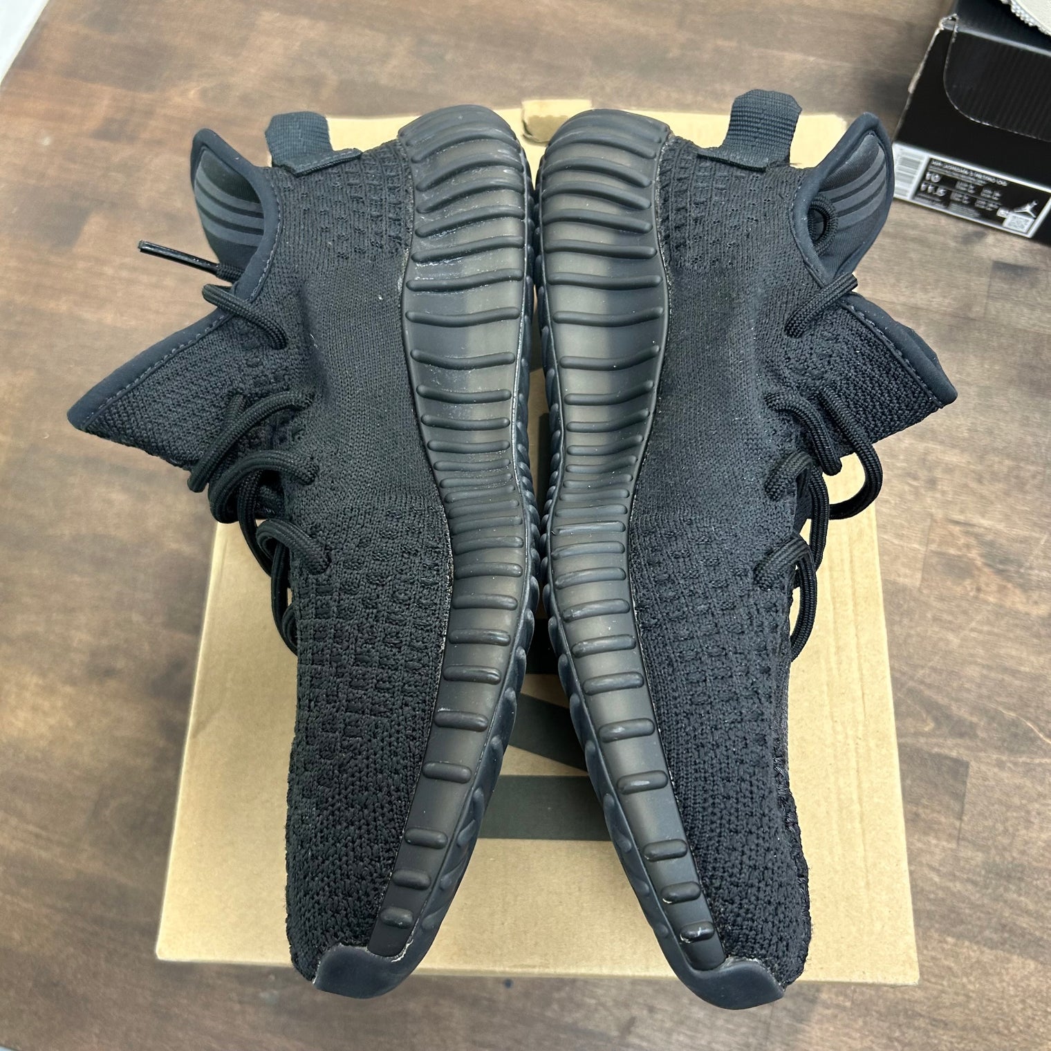 Onyx Yeezy 350 (USED)