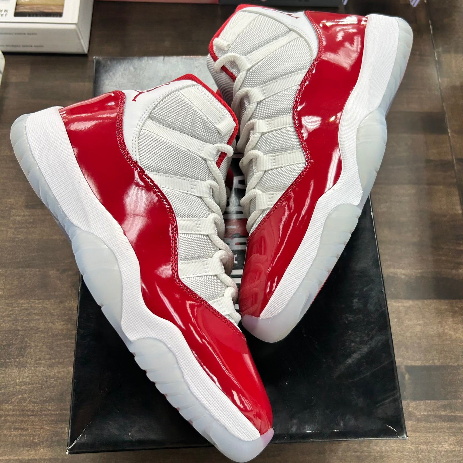 Cherry Jordan 11 (USED)