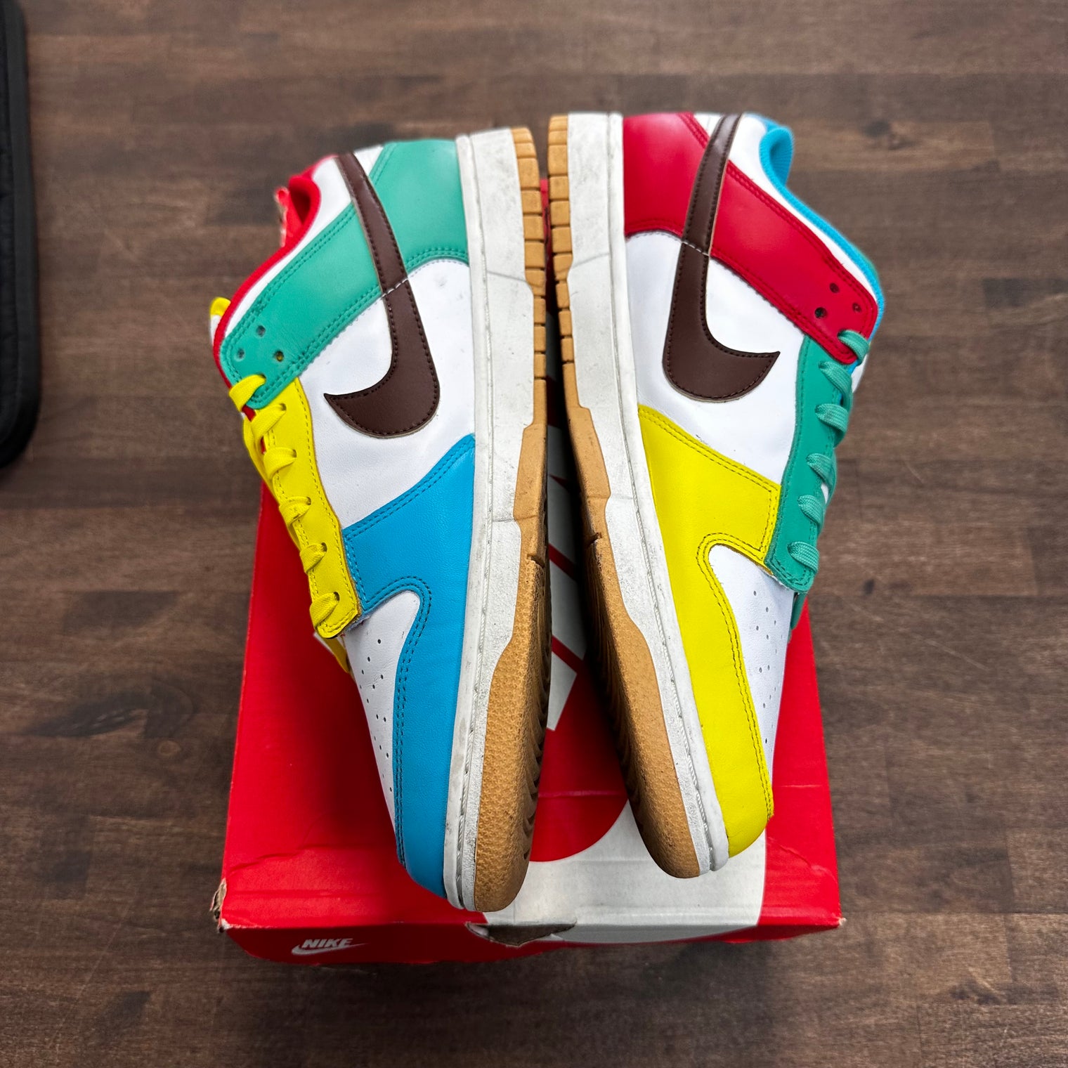 Free .99 Nike Dunk Low (USED)